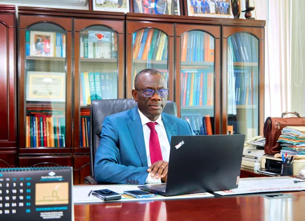 Dr Djidotor (HLB Togo) nommé commissaire aux comptes d’Ecobank
